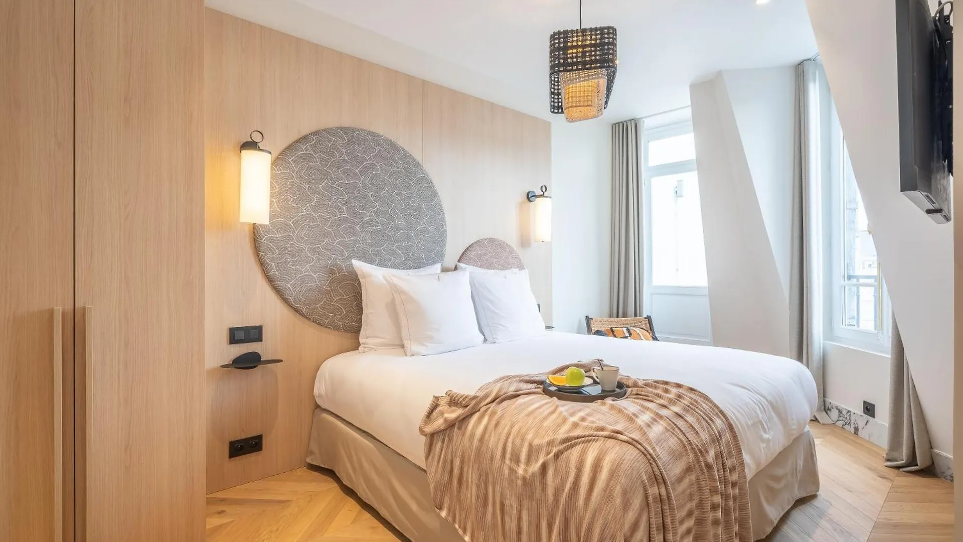 Yuna Saint-germain-des-pres - Serviced * Paris
